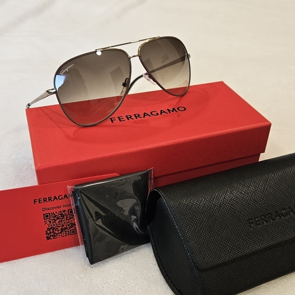 Salvatore Ferragamo Brown Gradient Lens Aviator Sunglasses with Gold Frame